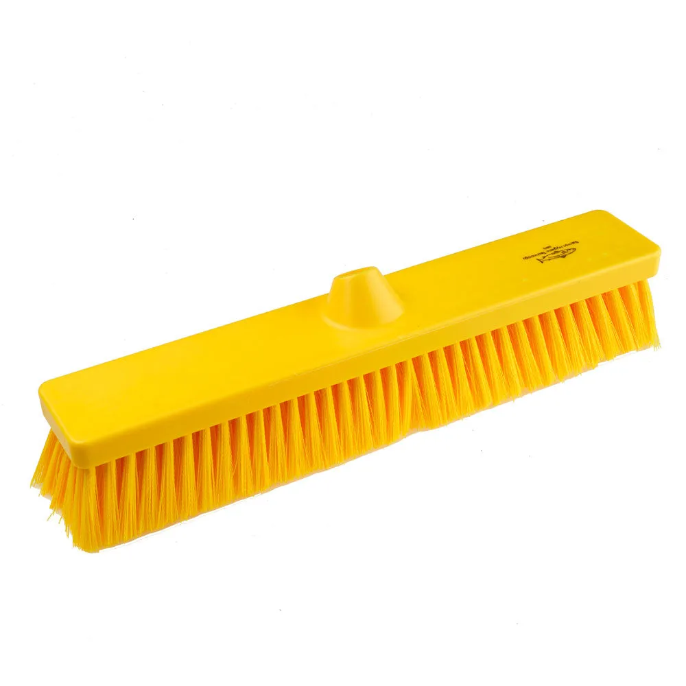 18" Medium Soft Flat Sweeping Broom (B809)