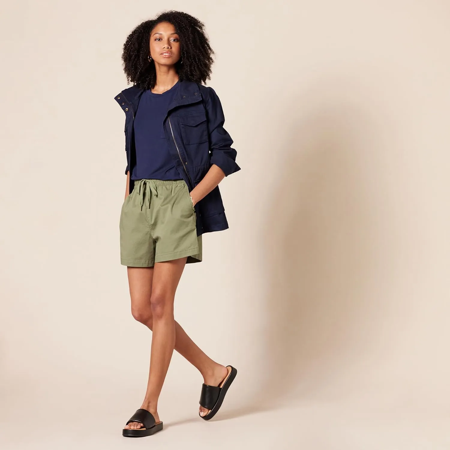 Amazon Essentials Women's Stretch Cotton Mid-Rise Pull-On Relaxed-Fit Shorts