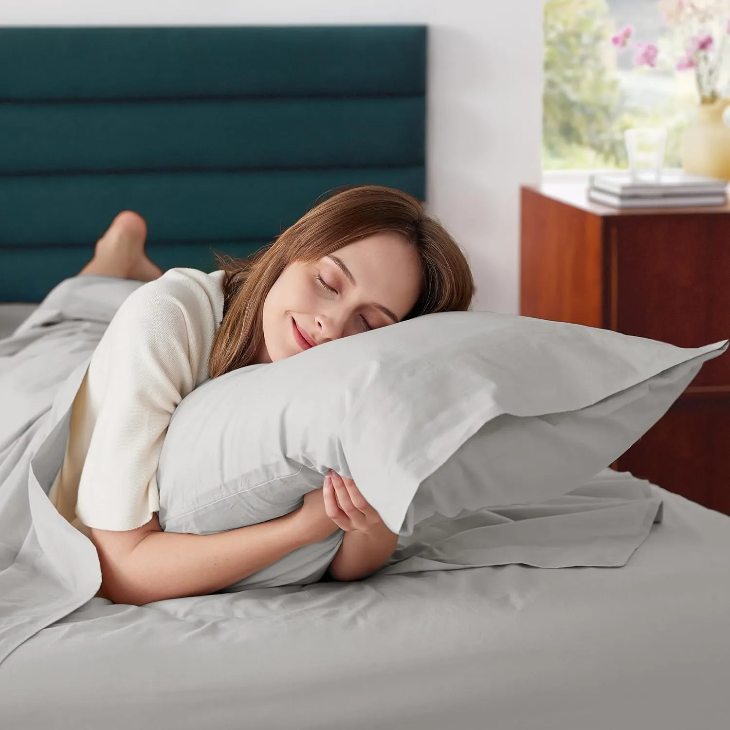Bedsure 100% Cotton Percale Sheets Queen Size, Queen Sheet Set with Deep Pocket Up to 16 Inches, Breathable & Crirsp Soft, Bedsheet & Pillowcase Sets, 4 Pieces, Grey