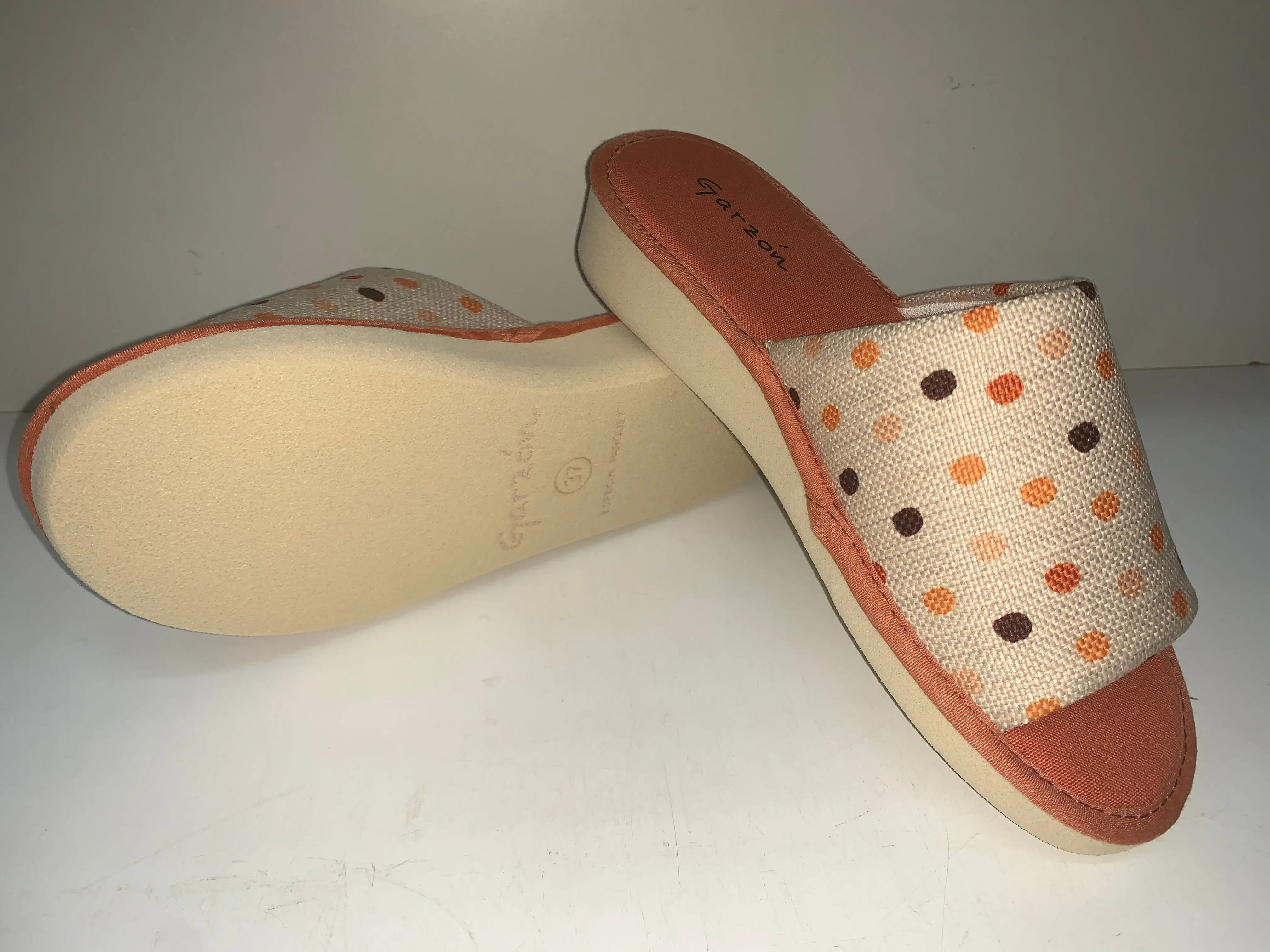 C400187 ORANGE