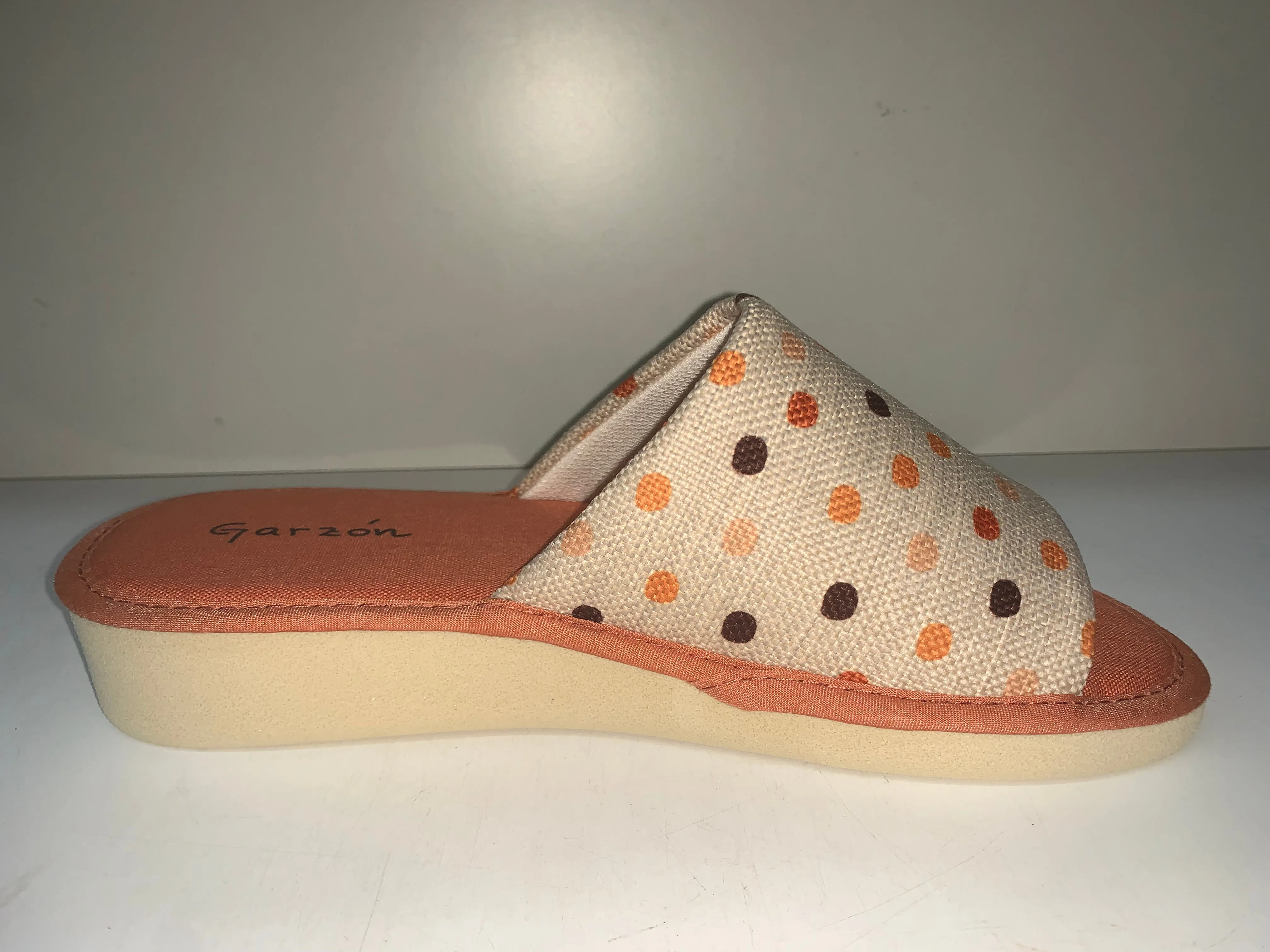 C400187 ORANGE
