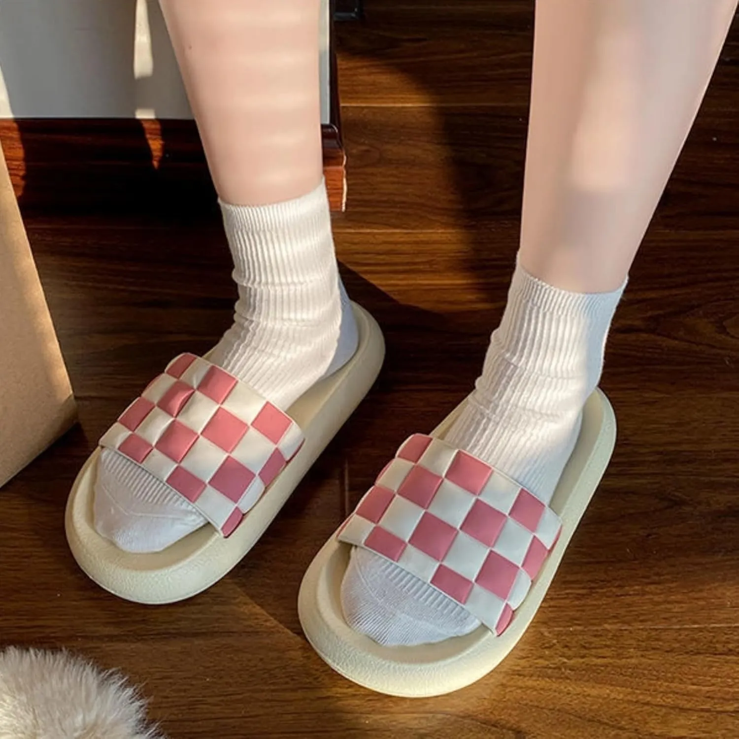 Checkered House Slippers for Women Men Summer Shower Shoes Trendy Comfortable Casual Indoor Home Slipper with Thick Soled Checkerboard Outdoor Beach Slides Non Slip