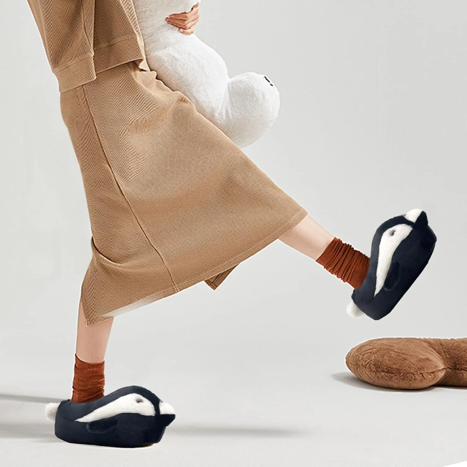 Cute Penguin Animal Slippers Adult Furry House Slipper Soft Warm Cartoon Slippers Indoor Bedroom Shoes for Women Men