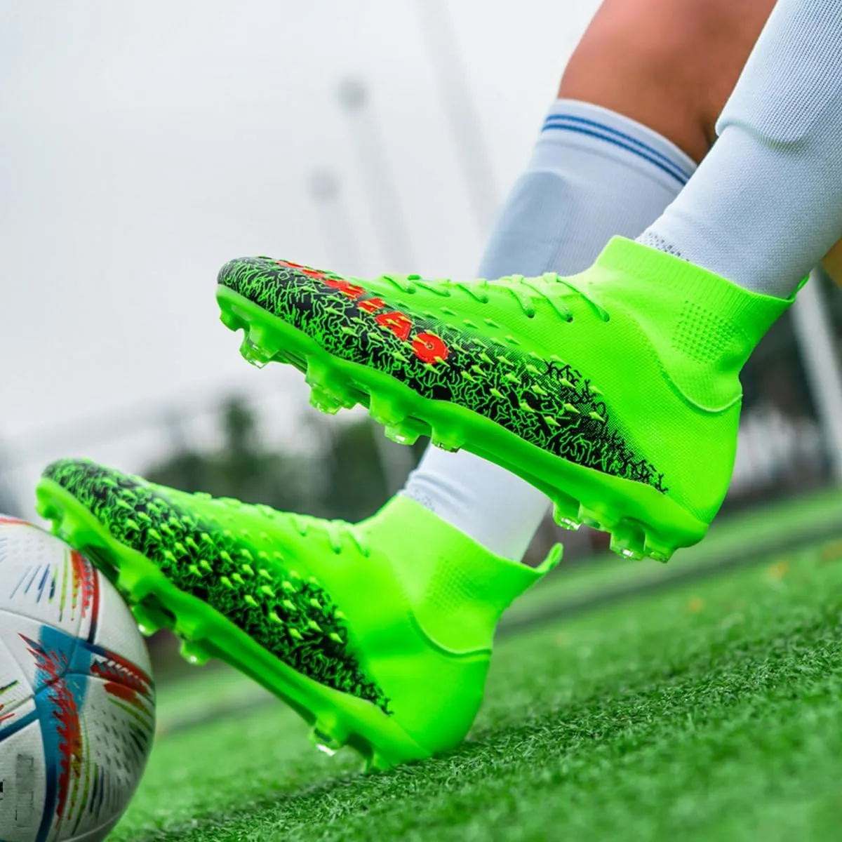 DHOVOR Boys Football Cleats High-Tops Football Shoes for Kids Soccer Cleats Professional Athletic Training Soccer Shoes
