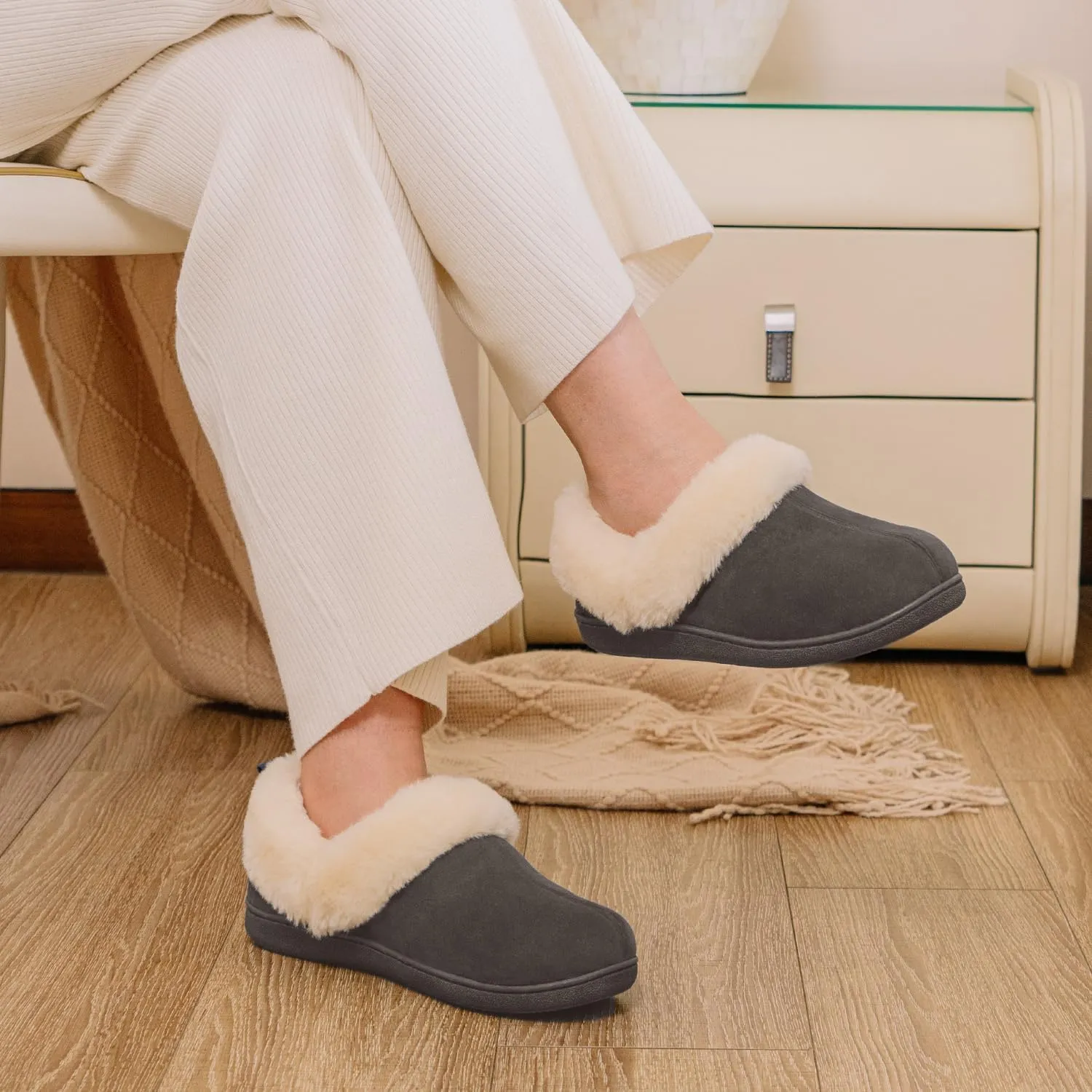 FamilyFairy Women Memory Foam Bootie Slippers, Warm Cozy Micro Suede Slipper Boots with Fuzzy Plush Lining and Collar, Winter Non Slip House Shoes for Indoor Outdoor