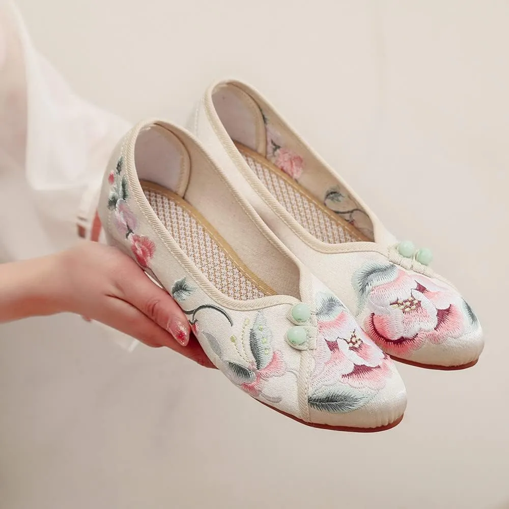 Floral Handmade Embroidered Shoes for Women Retro Classic Ballet High Heels Shoes Pointed Toe Slip On Comfortable Loafer Mary Jane Flats Cheongsam Shoes