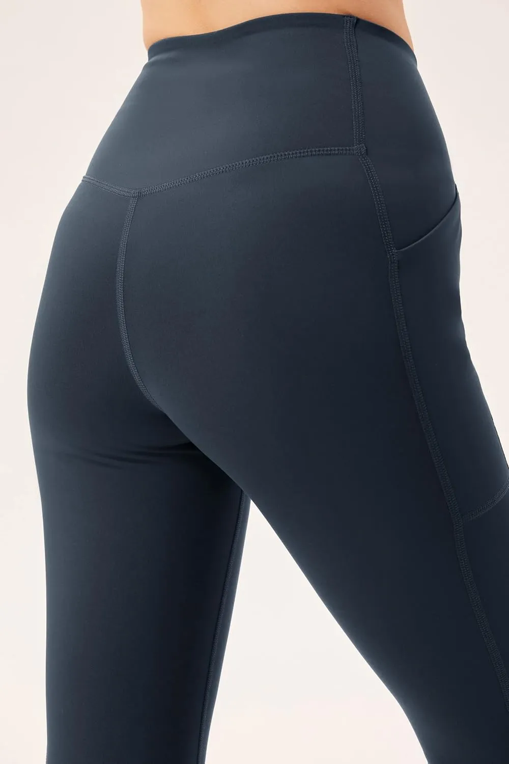 Girlfriend Collective Compression Pocket Leggings for Women, High Rise Waist Pants for Yoga Workout Plus Size 28.5" Inseam