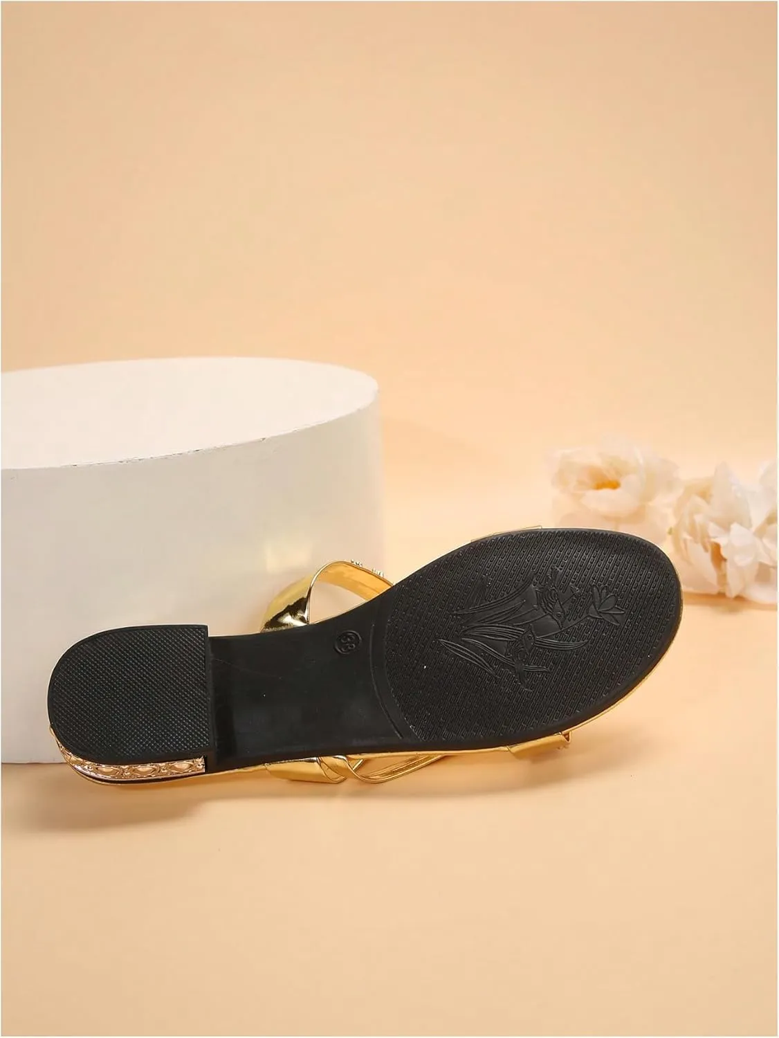 GORGLITTER Women's Gold Sandals Strappy Flat Sandals Summer Sparkly Sandals