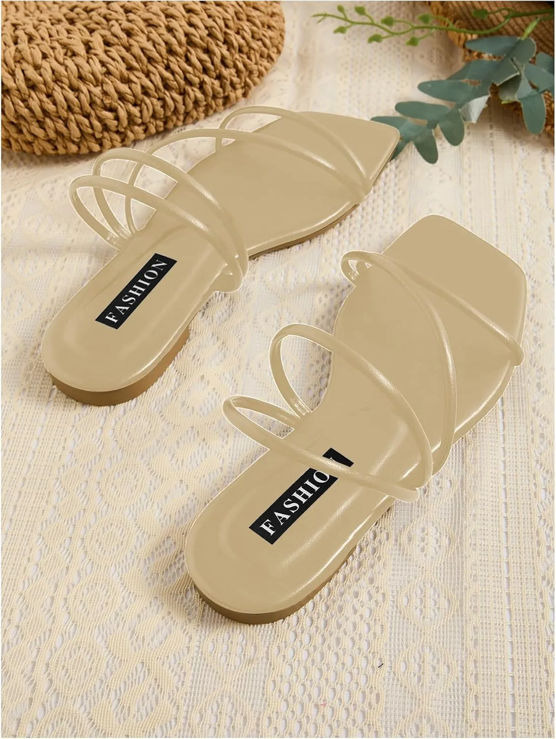 GORGLITTER Women's Strappy Sandals Criss Cross Strap Flat Sandals Open Toe Slides Shoes