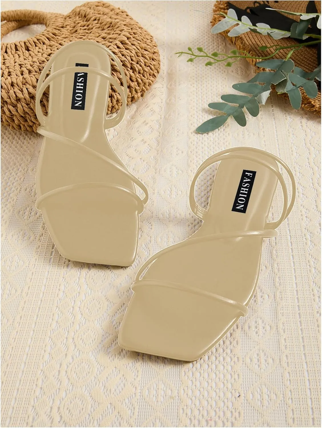 GORGLITTER Women's Strappy Sandals Criss Cross Strap Flat Sandals Open Toe Slides Shoes
