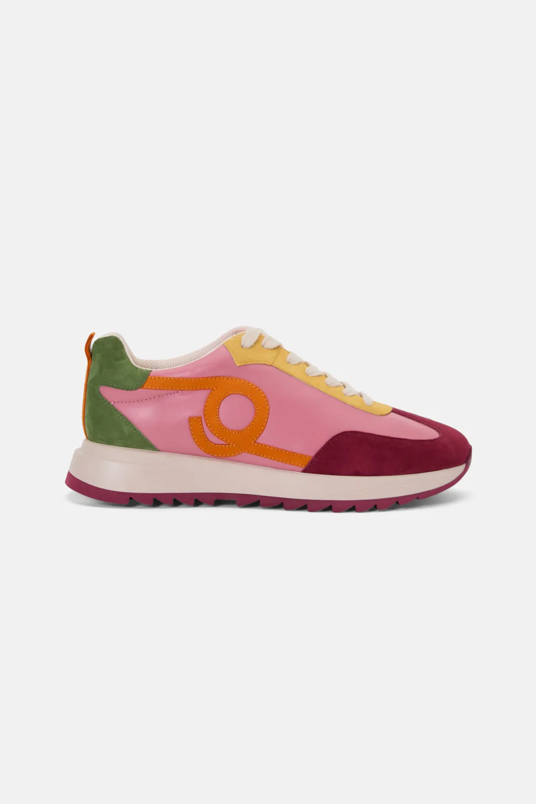 Hollis Sneaker