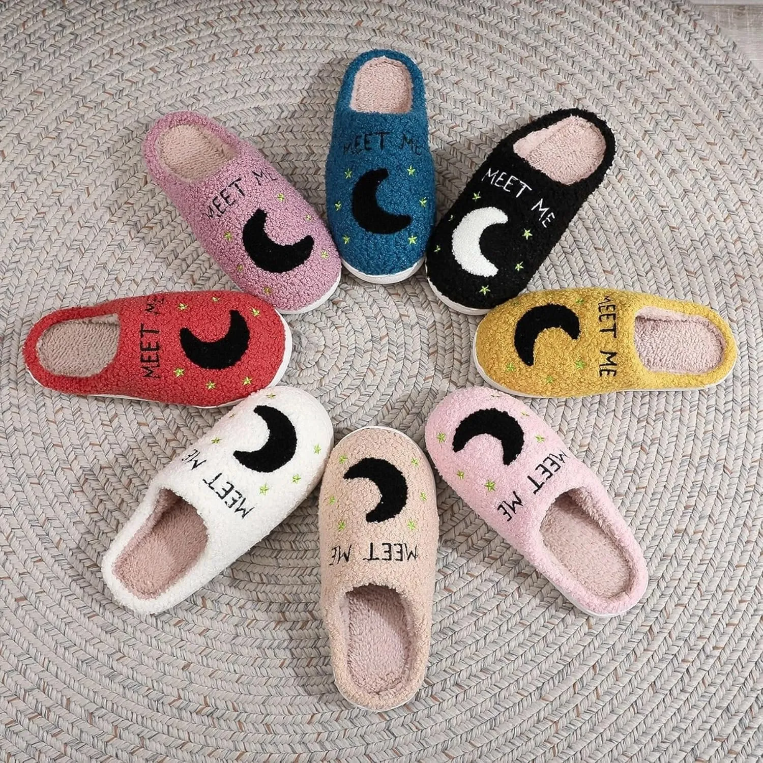 Home Slippers Winter Warm Plush Slippers Comfy Slippers for Women Men Indoor House Fluffy Couple Slippers Soft Cozy Non-Slip Sole Shoes Bedroom Slippers Fuzzy Moon Slippers