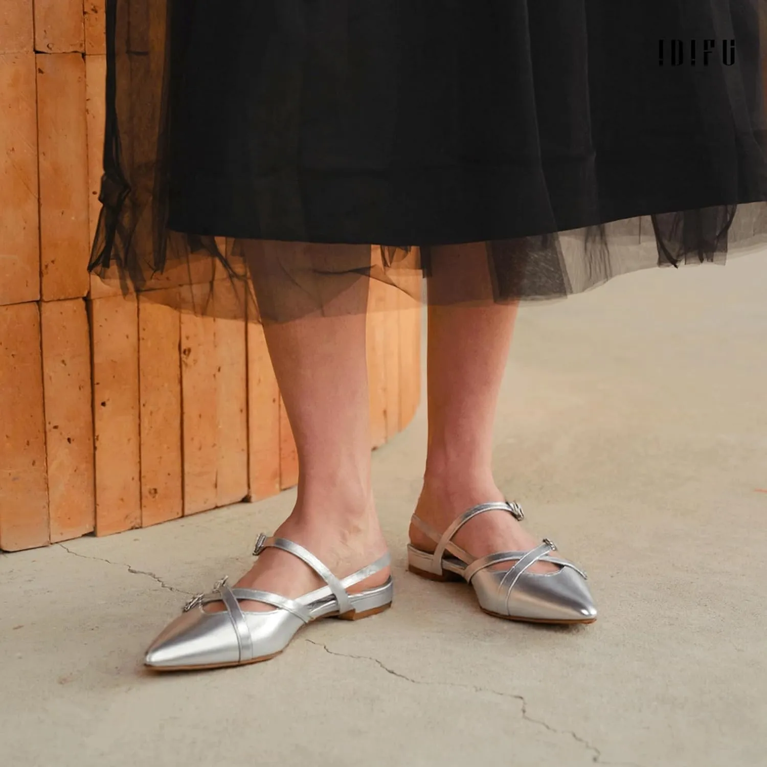 IDIFU Slingback Flats for Women Closed Pointed Toe Strappy Buckle Dress Shoes Wedding Prom Bridal Work Office Casual Formal Ladies Flats Comfortable Fashion Trendy Dressy Crisscross Flat Shoes
