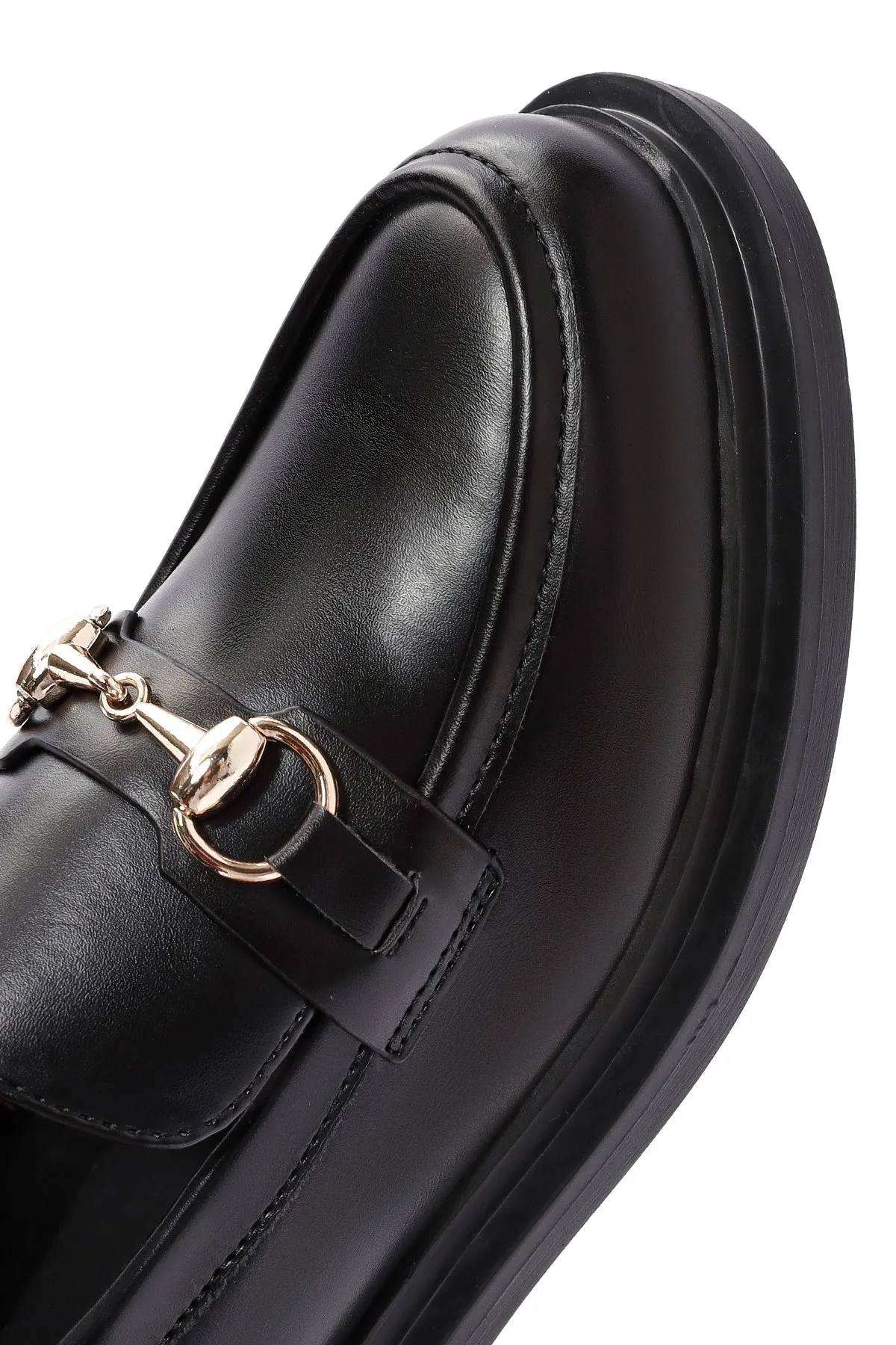 Kadın Siyah Toka Detaylı Maskülen Loafer