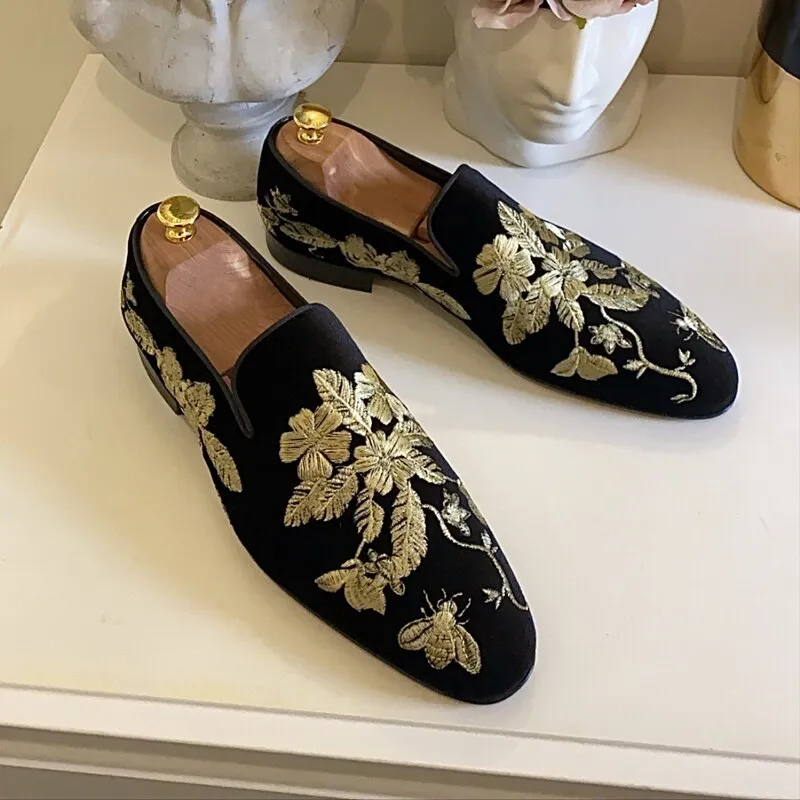 LuxeMotion™ - Embroidery Flower Loafer