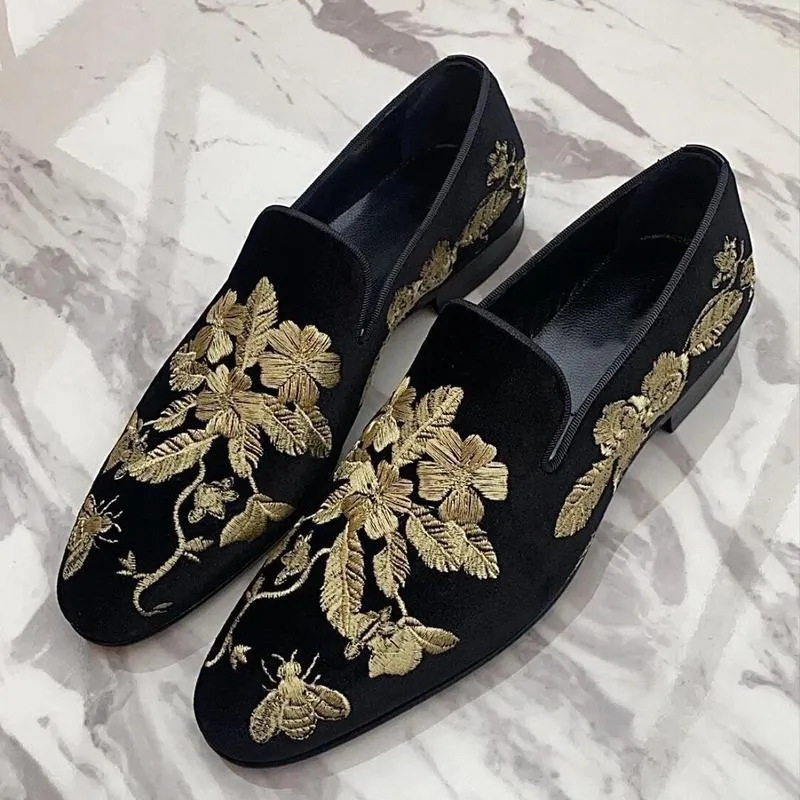LuxeMotion™ - Embroidery Flower Loafer