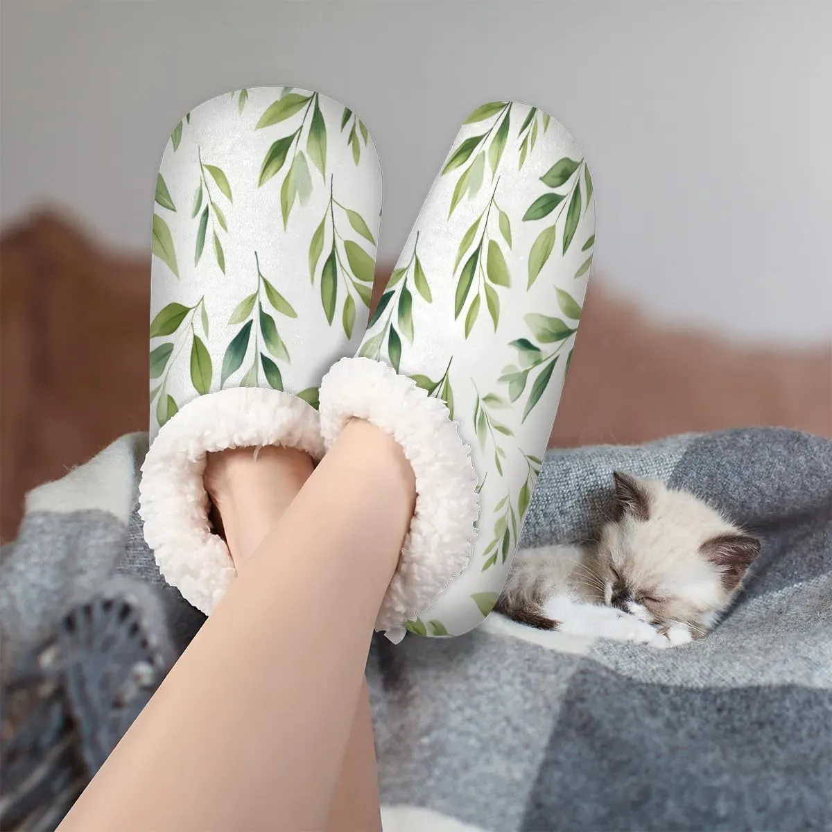 Maple Leaves Rustic Soft Home Slippers for Women Lightweight Men's House Shoes Women's Slippers