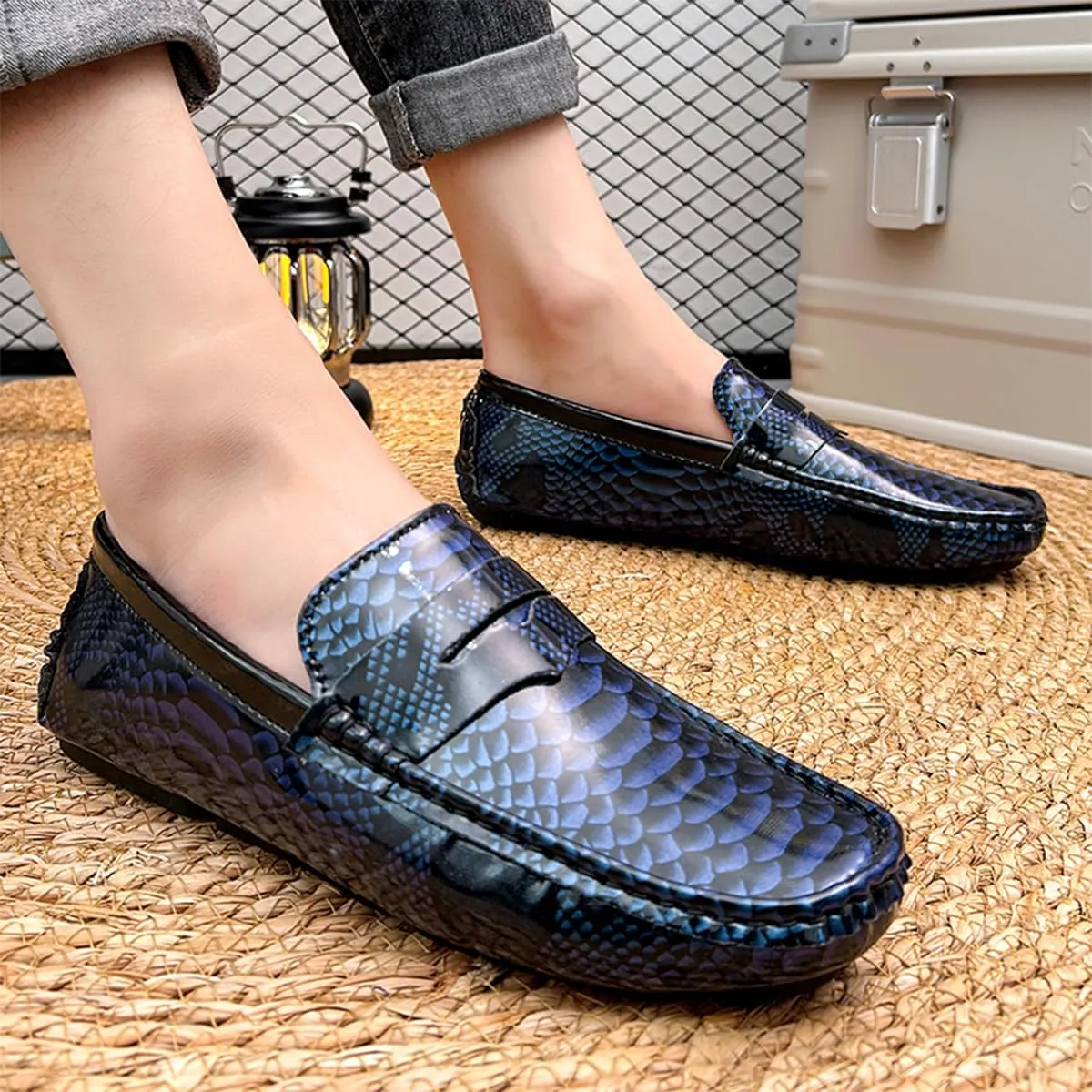 Men's Slip-On Flats Driving Loafers with Snake Print Outdoor Leather Shoes