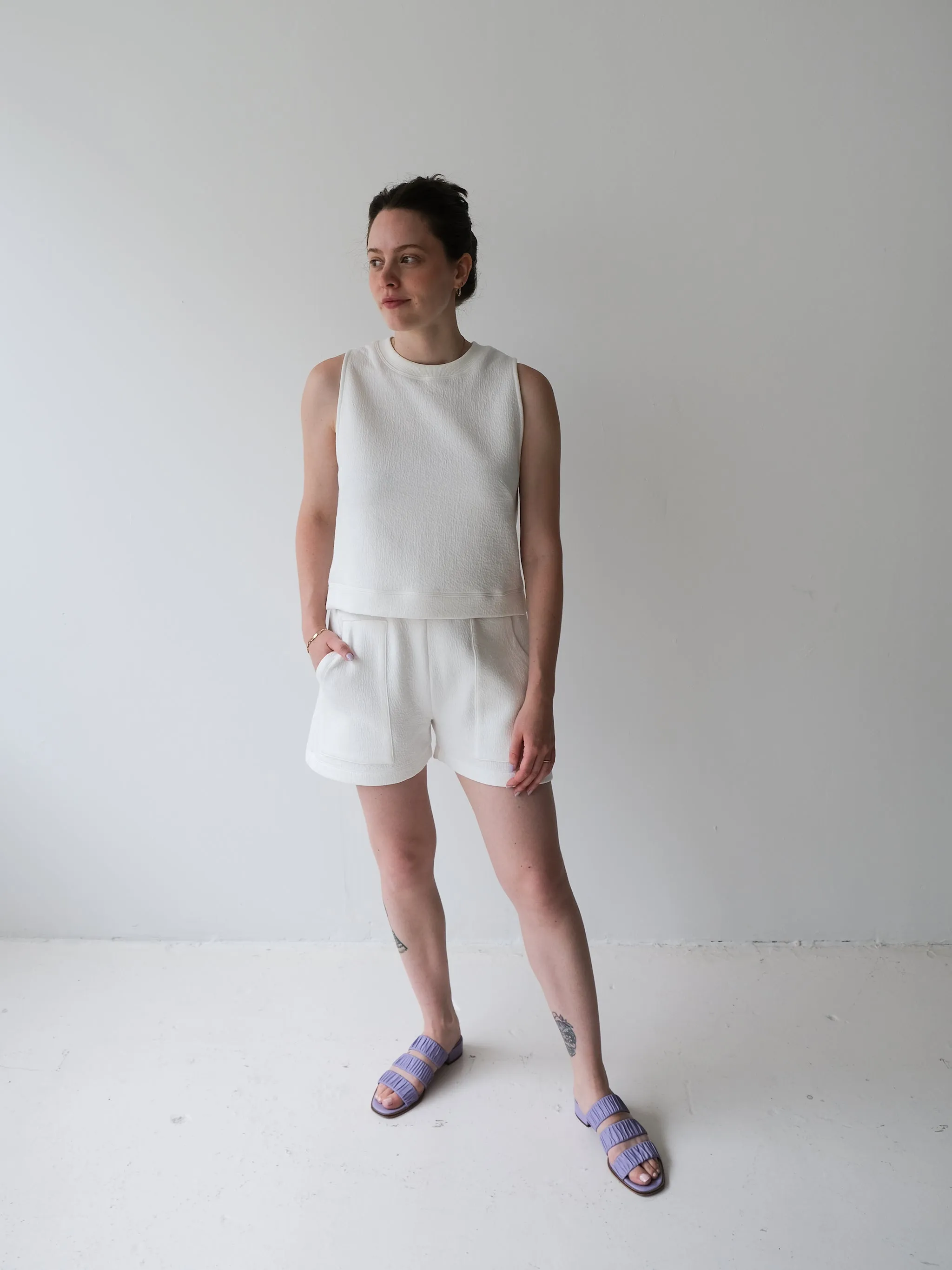 MOLLO white short