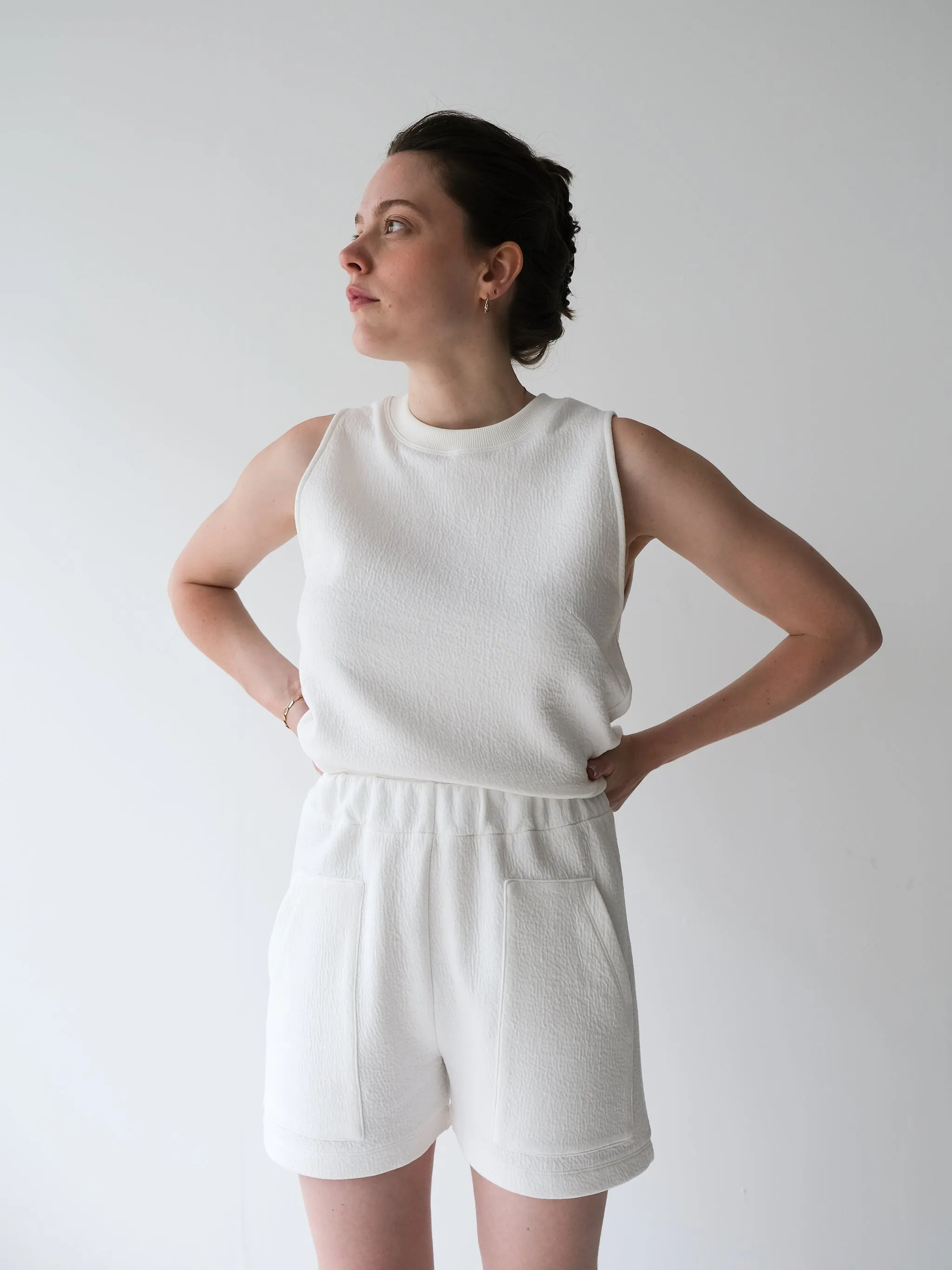 MOLLO white short
