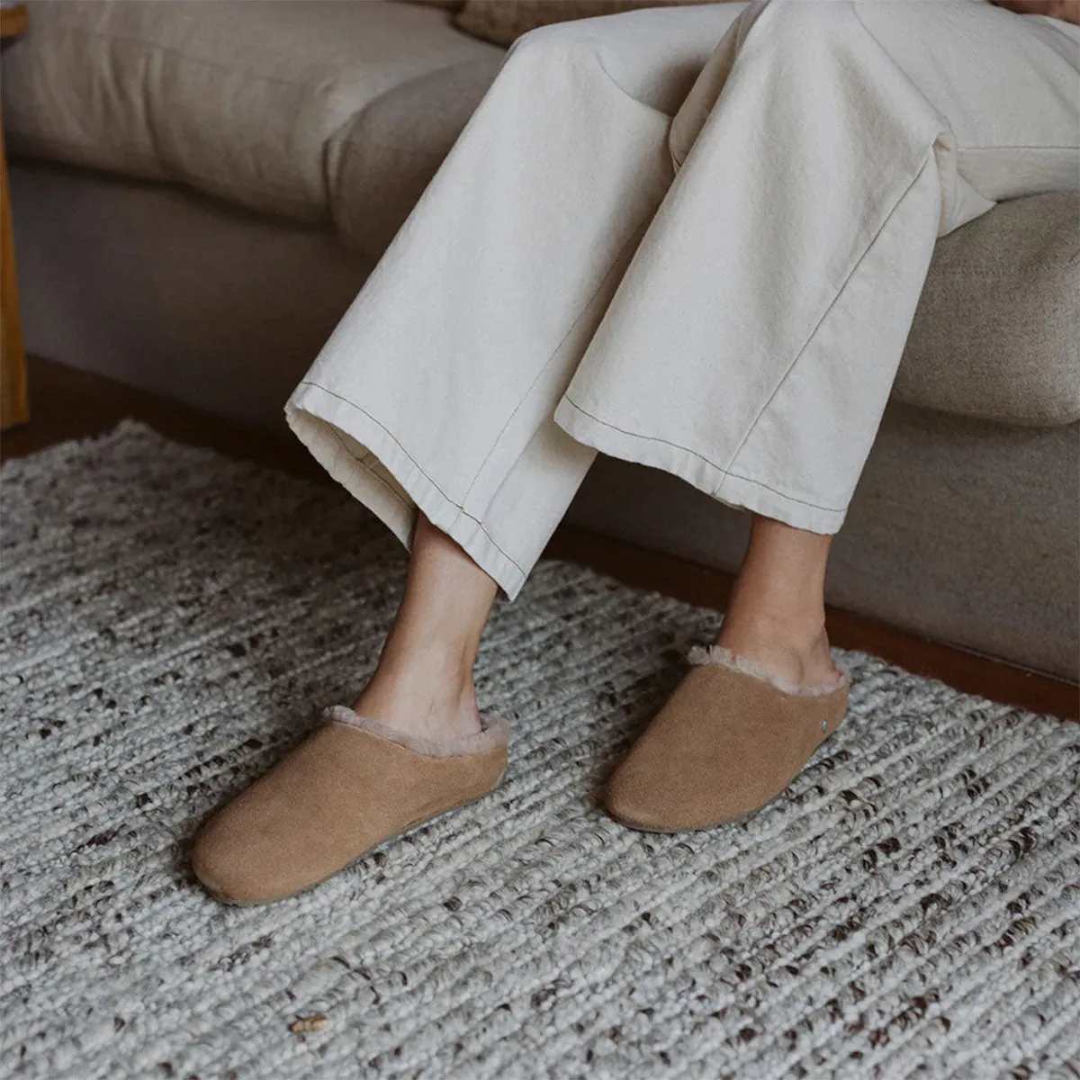Monch Slipper