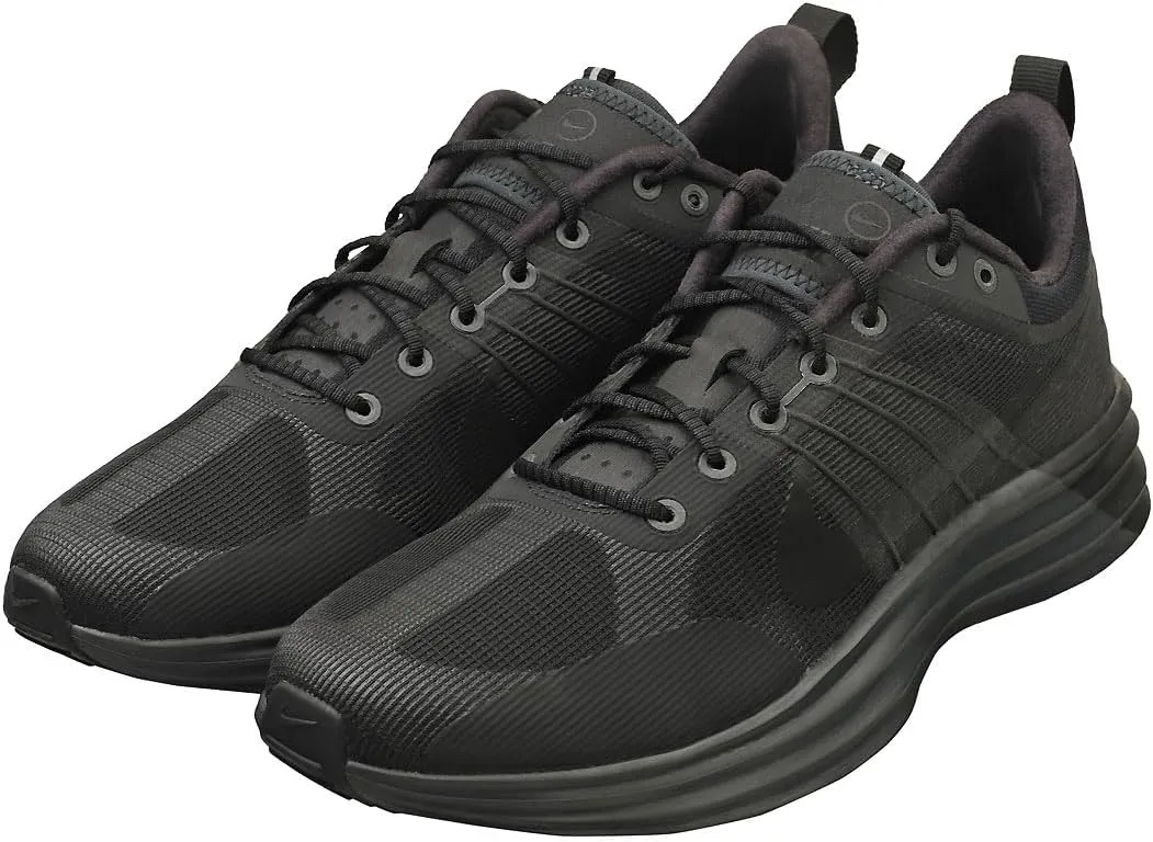 Nike Men's Lunar Roam Sneaker