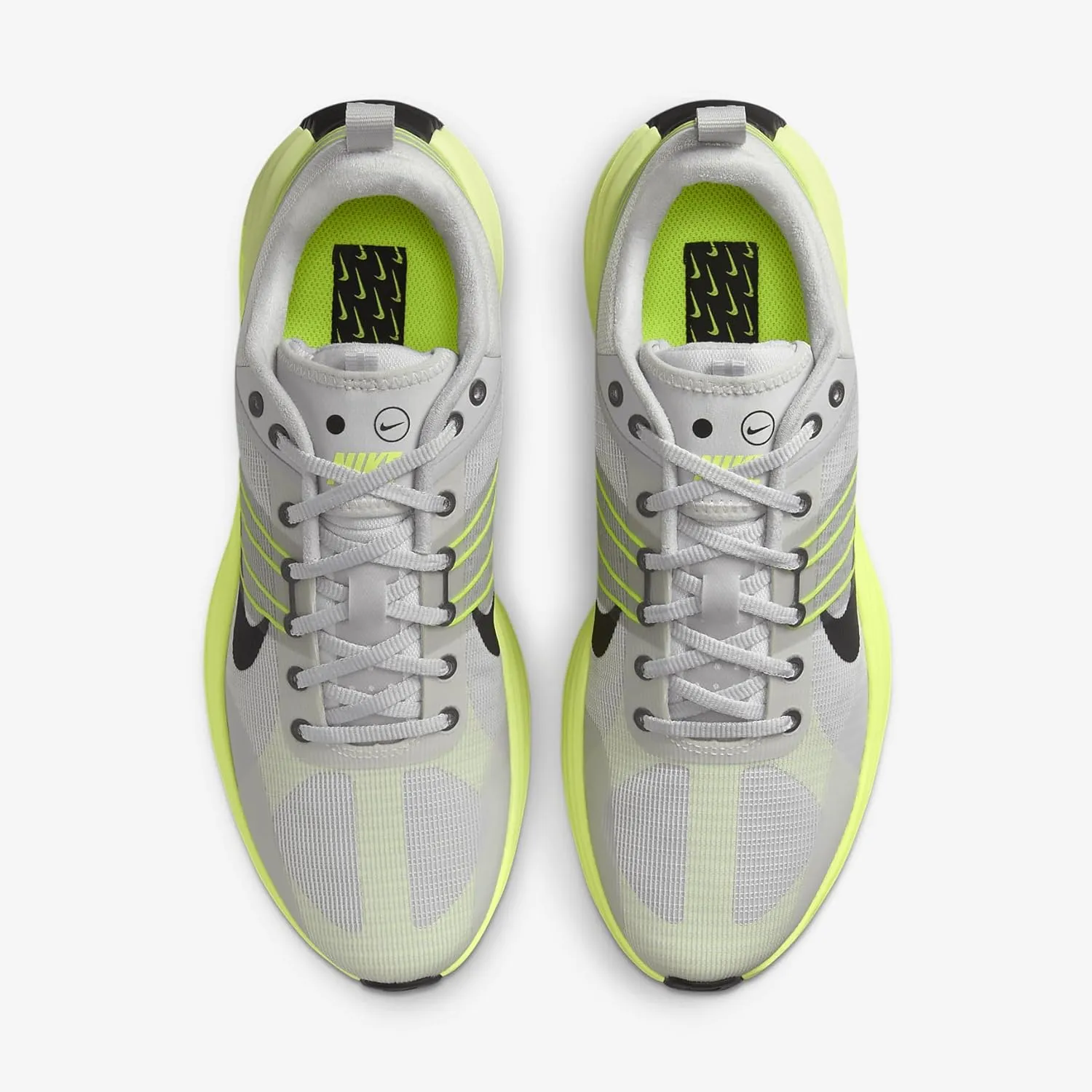 Nike Men's Lunar Roam Sneaker