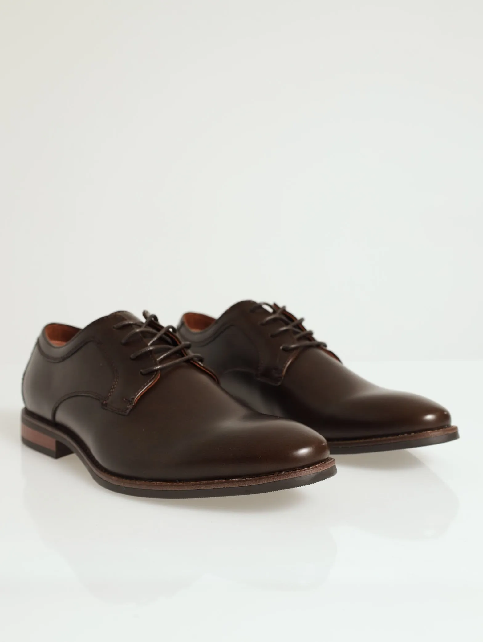 Rippley Shine Lace Up Loafer - Brown