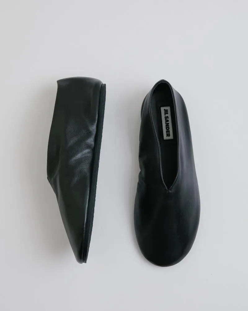 Slipper in Black