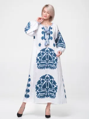White dress with applique embroidery Bohemian wedding robe
