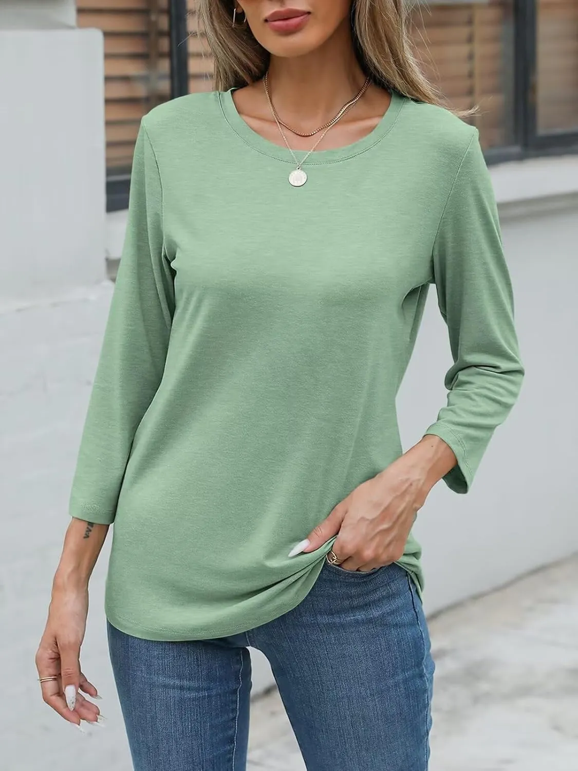 Womens Crew Neck 3/4 Sleeve T Shirts Casual Curved Hem Tunic Tops Basic Loose Fit Tees 2025