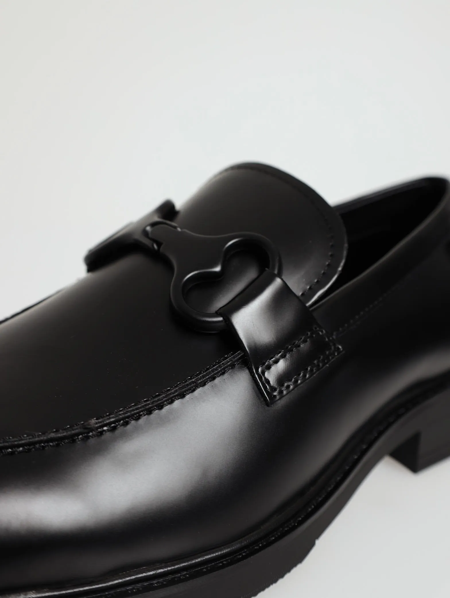 Woodward Mono Metal Trim Loafer - Black
