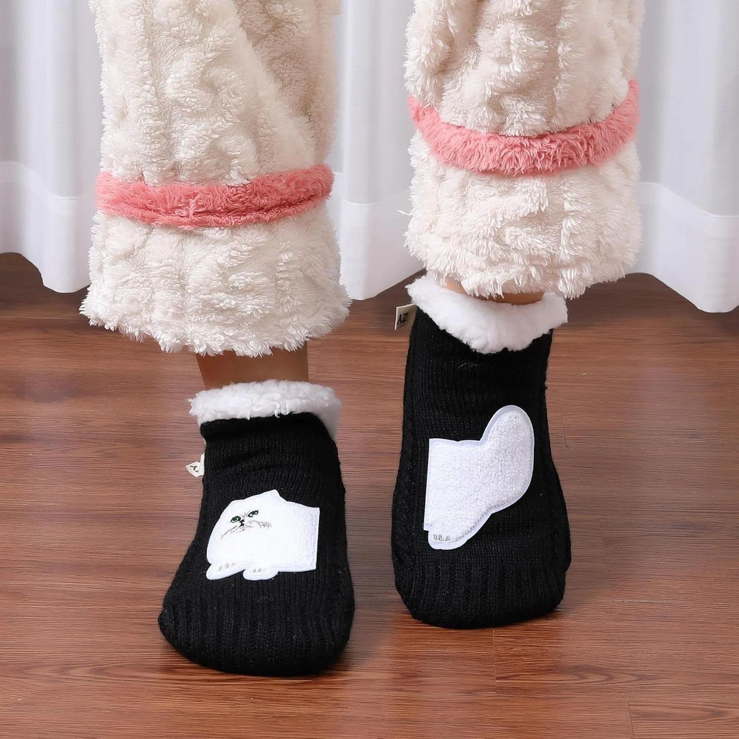 ZYZX Cat Fuzzy Slipper Socks with Grips Winter Non Slip Fleece-lined Fluffy Cute Fuzzy Socks Cozy Soft Funny Warm House Socks Gifts