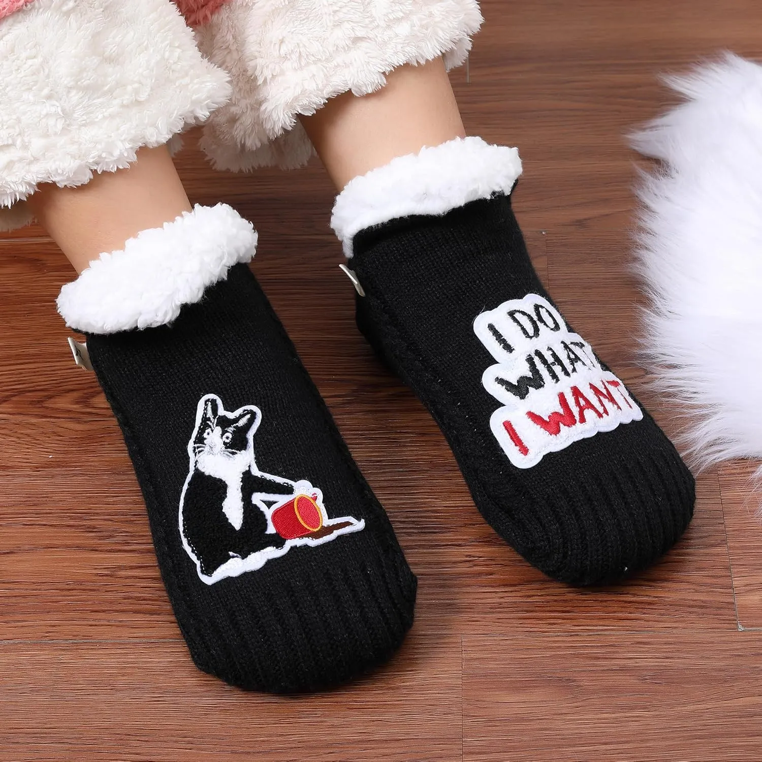 ZYZX Cat Fuzzy Slipper Socks with Grips Winter Non Slip Fleece-lined Fluffy Cute Fuzzy Socks Cozy Soft Funny Warm House Socks Gifts